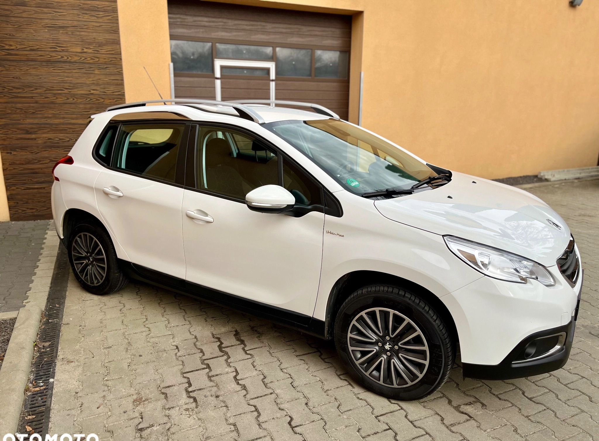 Peugeot 2008 cena 45500 przebieg: 131993, rok produkcji 2016 z Świętochłowice małe 781